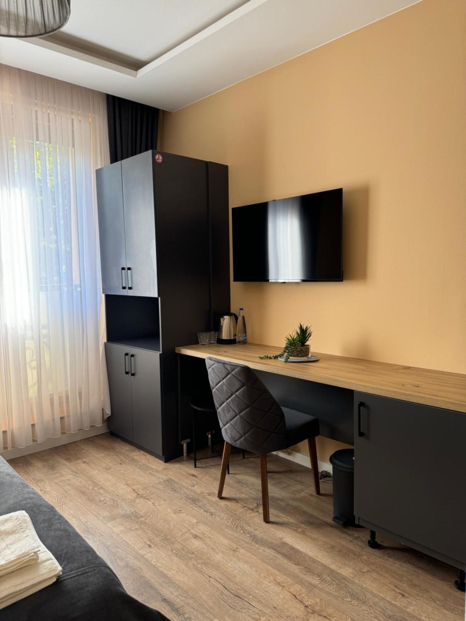 Midtown Prishtina Stays - Central Location 프리슈티나 외부 사진