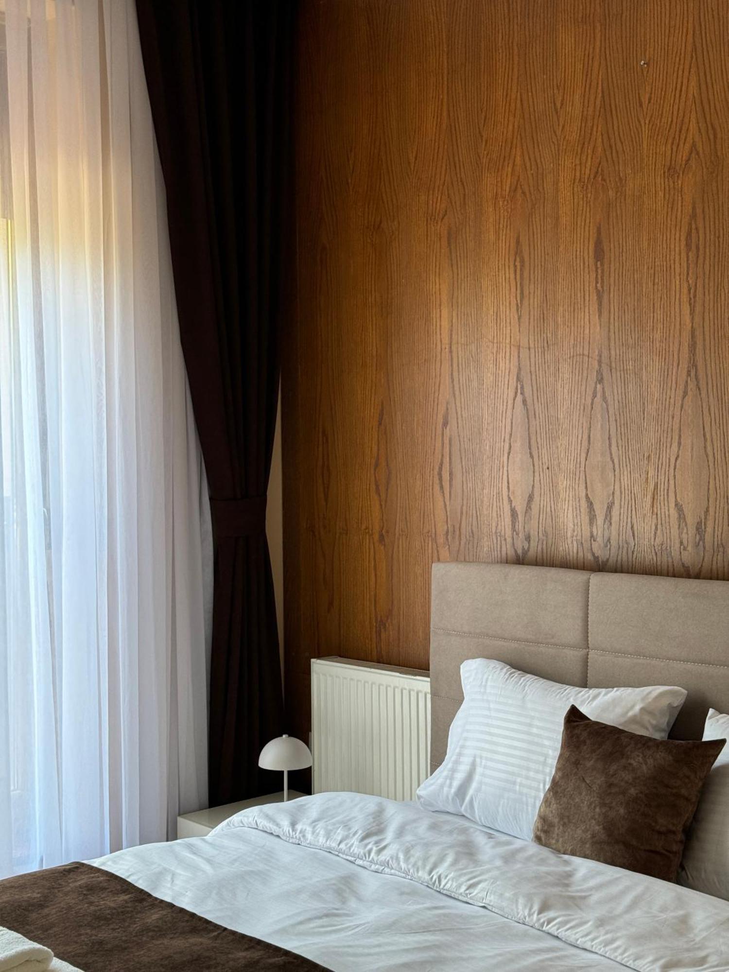 Midtown Prishtina Stays - Central Location 프리슈티나 외부 사진