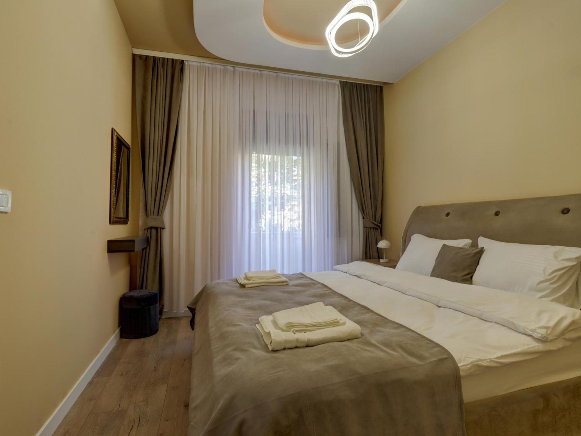 Midtown Prishtina Stays - Central Location 프리슈티나 외부 사진