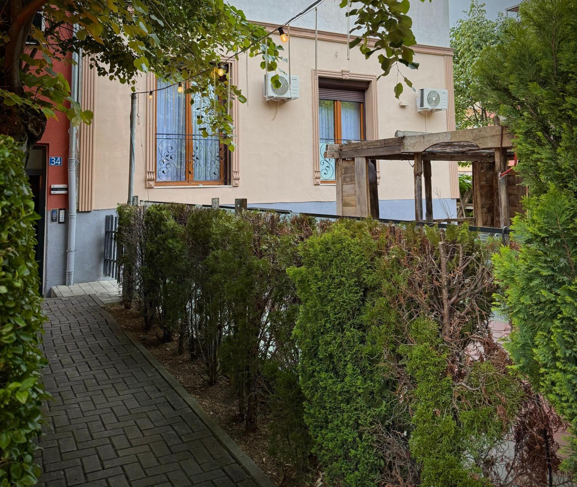 Midtown Prishtina Stays - Central Location 프리슈티나 외부 사진